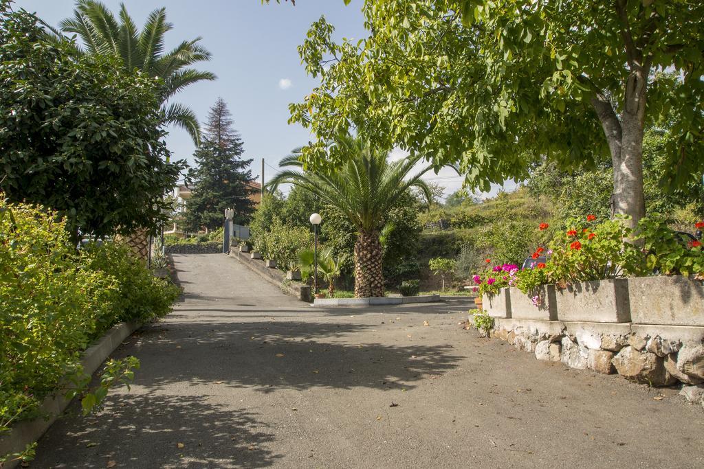 מלון מילו Il Nido Delle Aquile Dell'Etna מראה חיצוני תמונה
