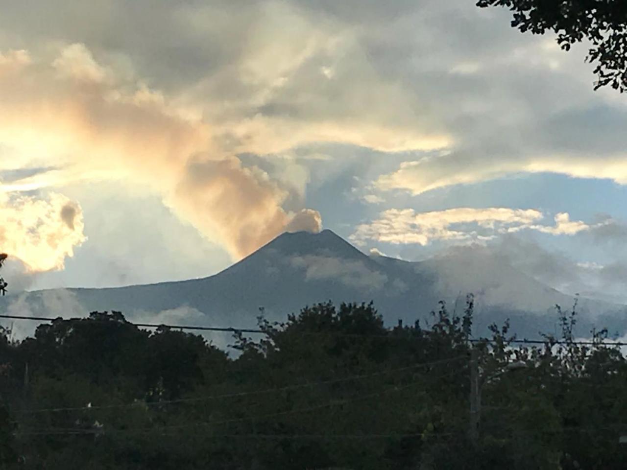מלון מילו Il Nido Delle Aquile Dell'Etna מראה חיצוני תמונה